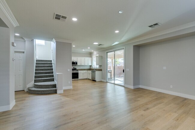 Building Photo - BEAUTIFUL SUMMERLIN 3 BEDROOM UPGRADED!!