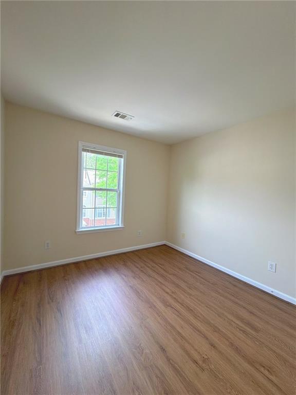 Building Photo - 4012 Howell Park Rd