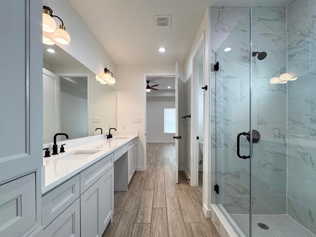 Building Photo - 1222 Sambar Lp