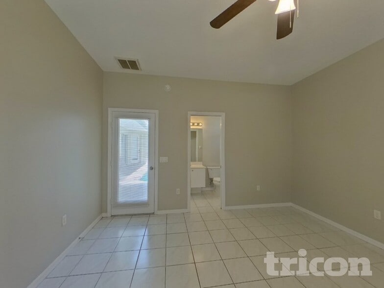 Building Photo - 3026 Woodland Fern Dr