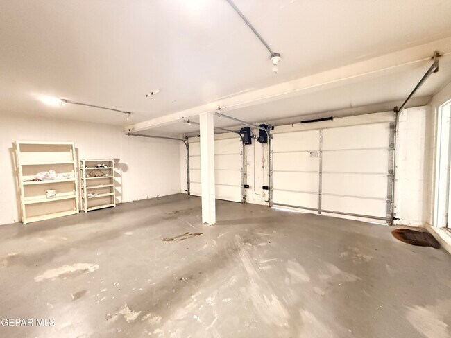 Building Photo - 4800 N Stanton St