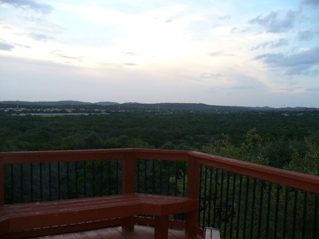 Building Photo - Spectacular Views in Gated Community