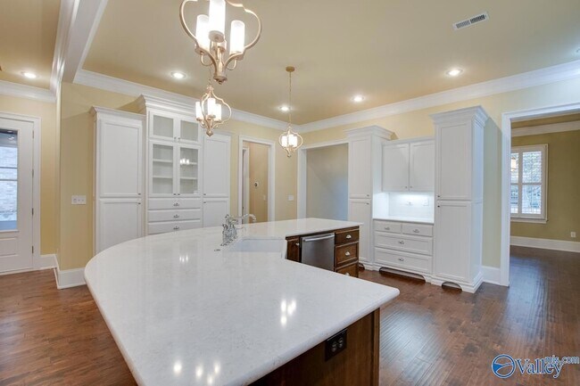 Building Photo - 8599 Bellewood Ln NW