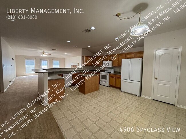 Building Photo - 4906 Spyglass View