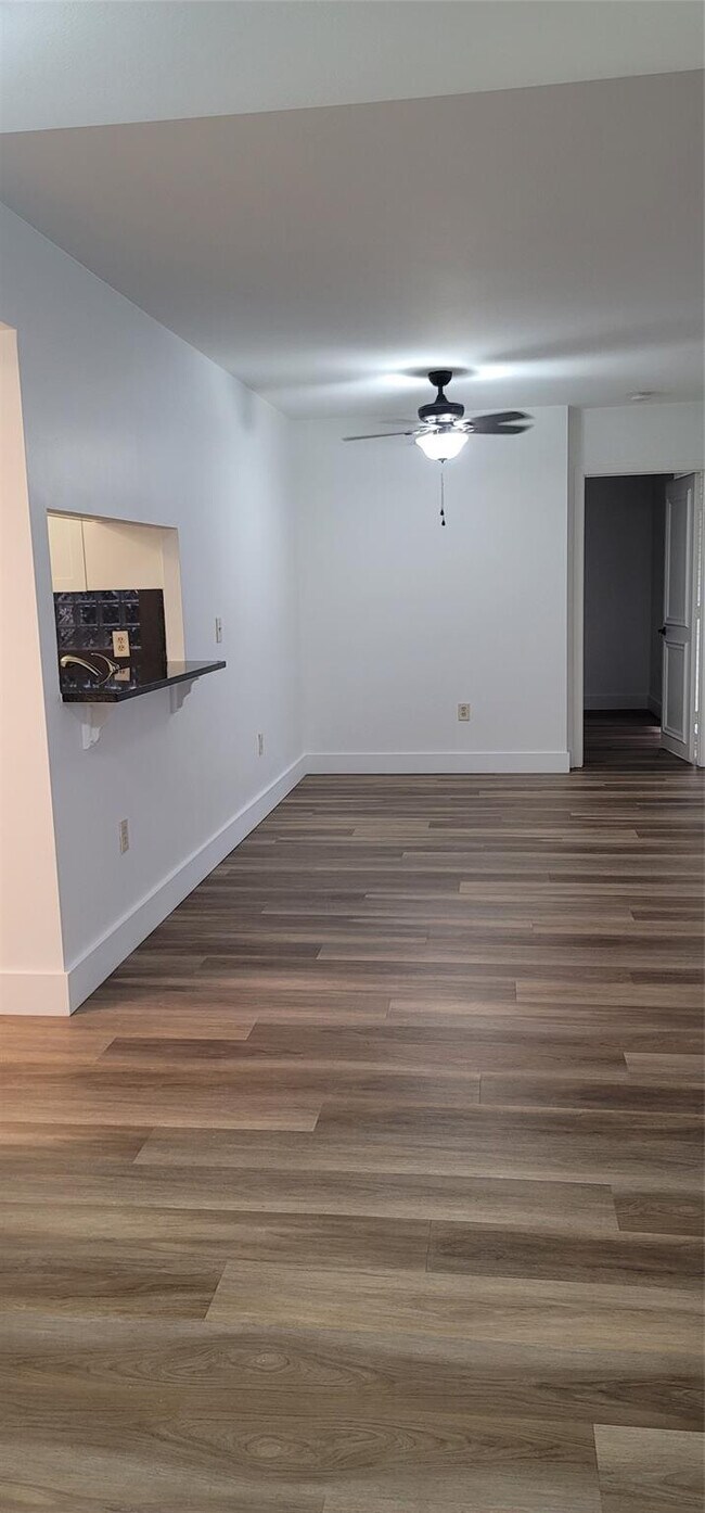 Building Photo - 10790 NW 14th St