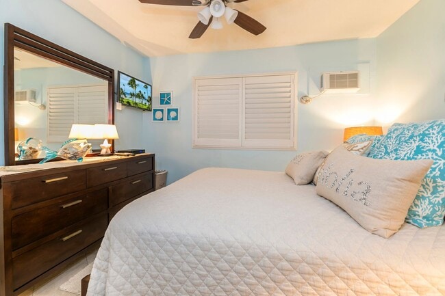 Building Photo - Maui Sunset Condo!! LOCATION, LOCATION, LOCATION!!