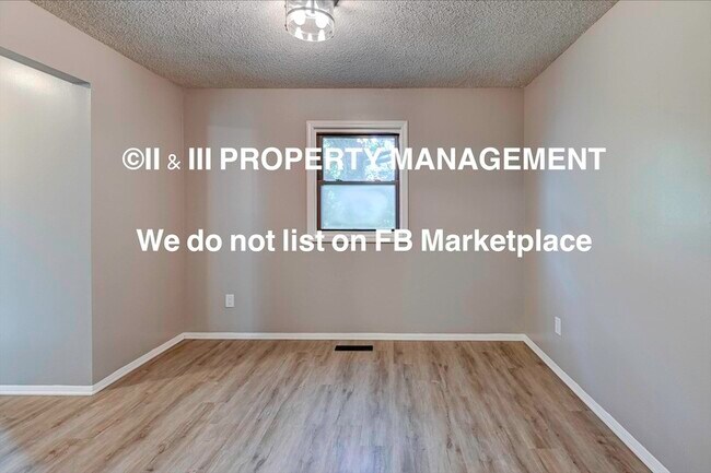 Building Photo - 537 NW Valleybrook Rd