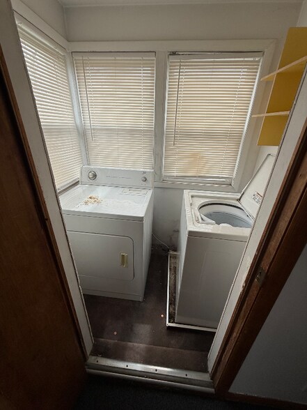 Building Photo - 1523 Melvin Ave