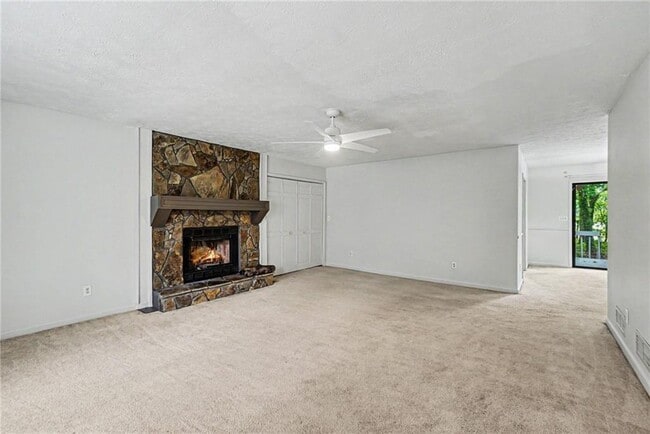 Building Photo - 4471 Ambras Way NW