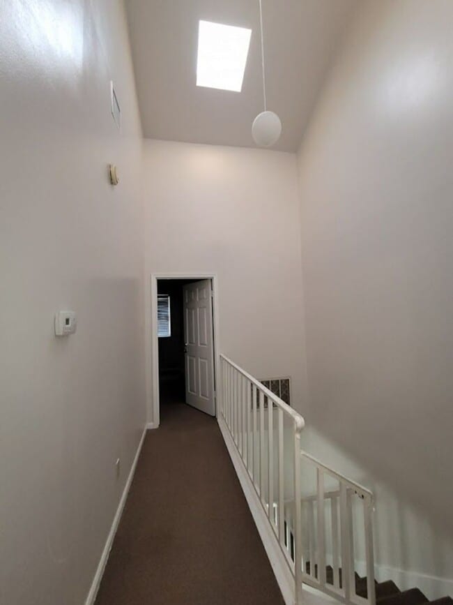 Building Photo - Orange Tree - West Campus- Beautiful 2 Bed...