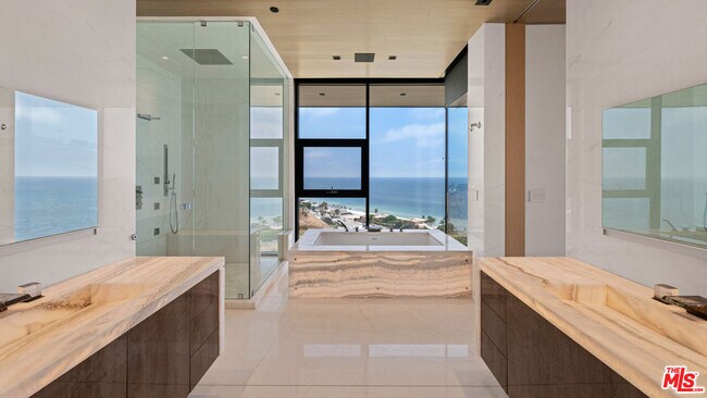 Building Photo - 5012 Carbon Beach Terrace