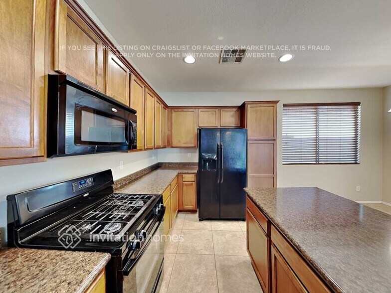 Building Photo - 18016 W Palo Verde Ave