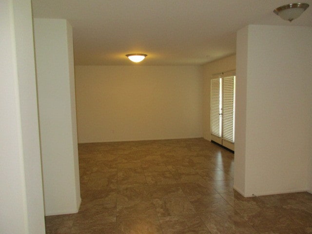 Building Photo - 220 Paseo Bravo