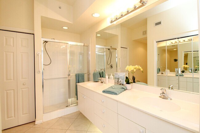 Building Photo - ***FALLING WATERS***ANNUAL UNFURNISHED REN...