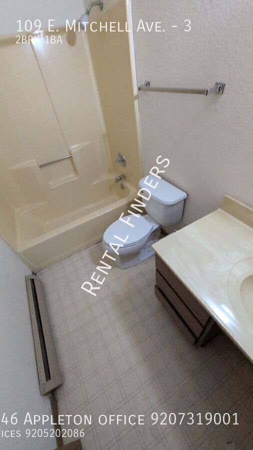 Building Photo - 109 E Mitchell Ave