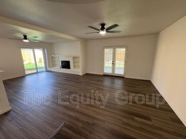 Building Photo - 2918 S Willis Ct