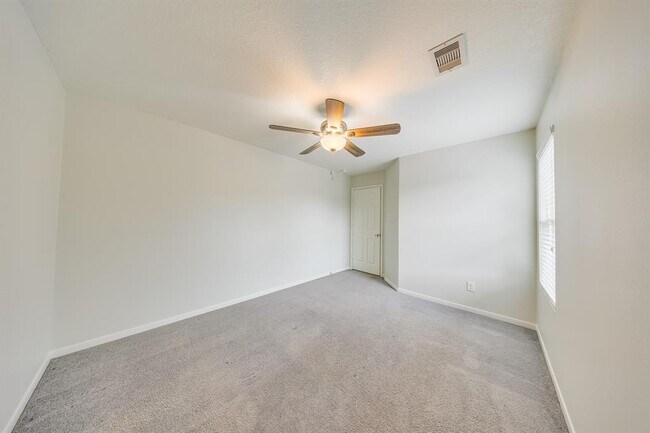 Building Photo - 1122 Reedpoint Dr