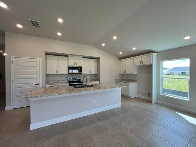 Building Photo - 8638 Giovanni Ave