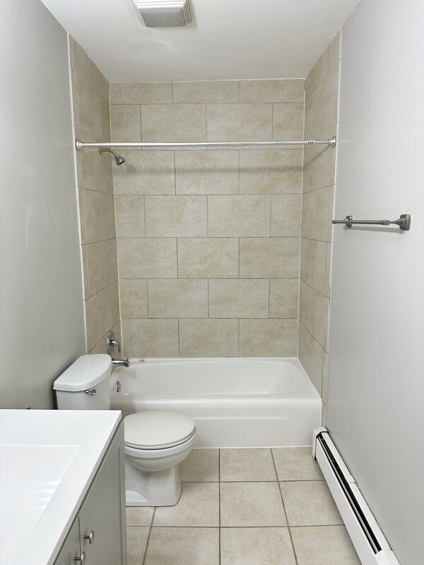 Building Photo - 8656 84th Ct