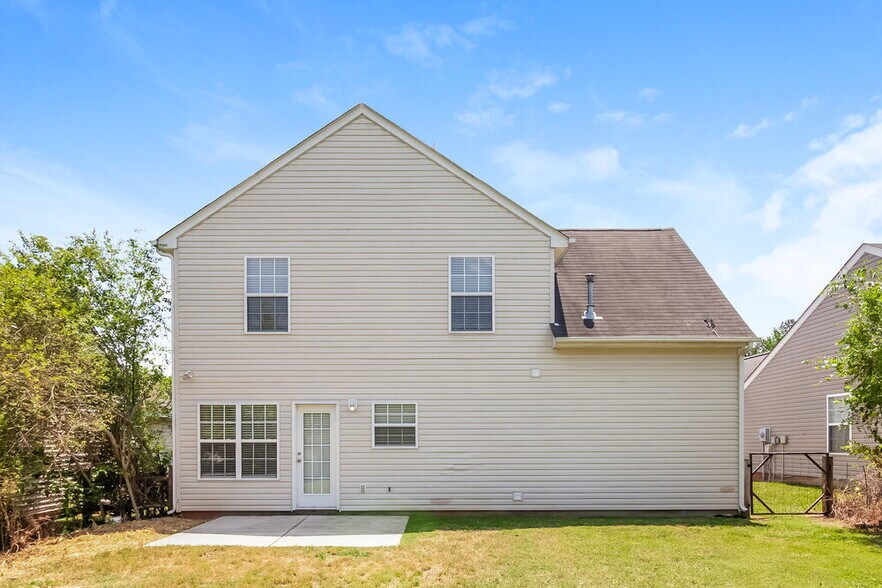 Building Photo - 715 Almora Dr