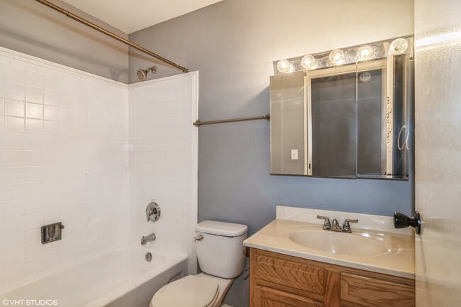 Building Photo - 101 Springhill Dr