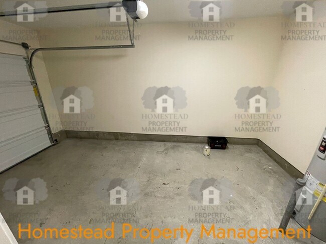 Building Photo - 476