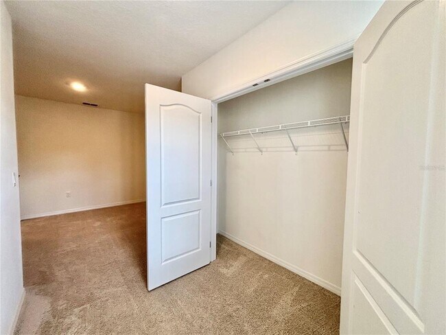 Building Photo - 1232 Yellow Finch Dr