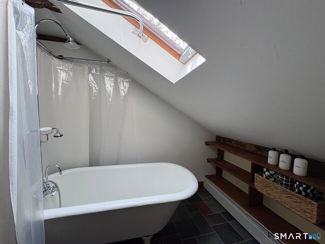 Building Photo - 895 Tolland Stage Rd