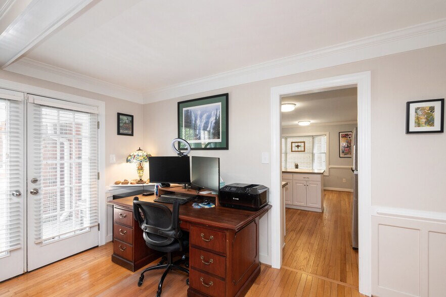 Building Photo - 338 W Olney Rd