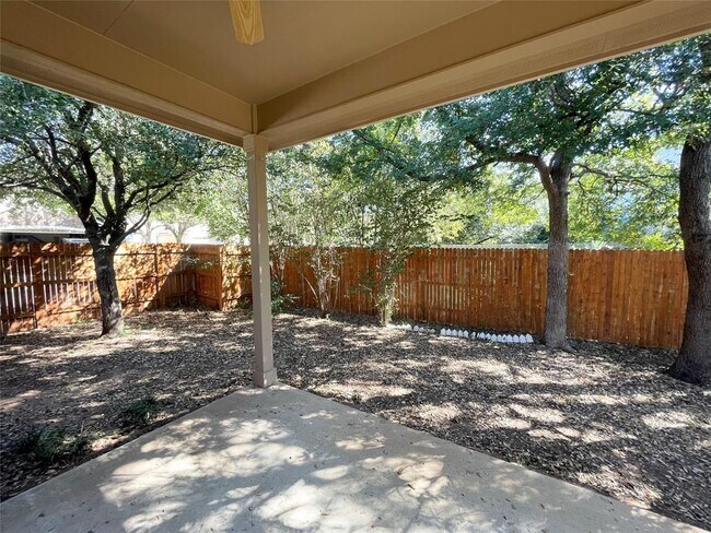 Building Photo - 300 Steer Acres Ct