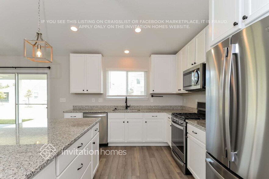 Building Photo - 11655 White Dogwood Rd
