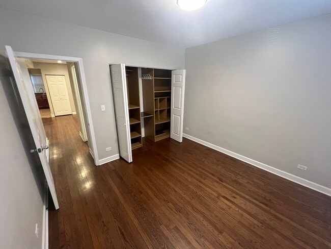 Building Photo - 9100 Lamon Ave