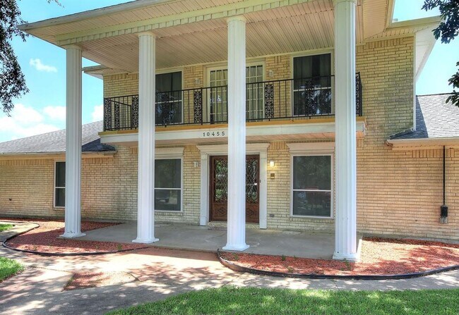 Building Photo - 10455 Antrim Ln