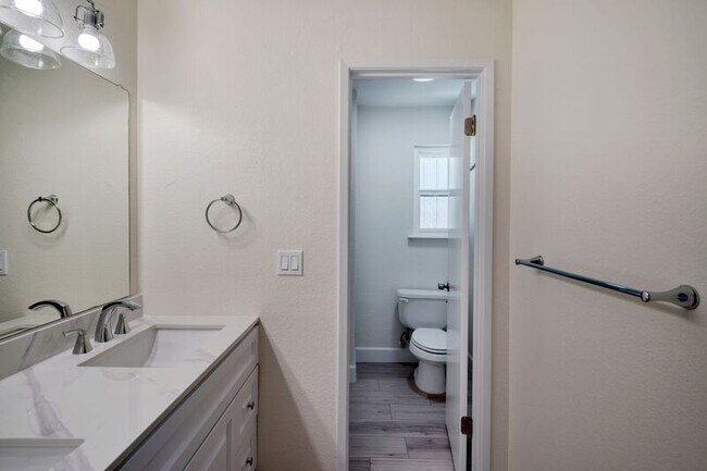 Building Photo - 6726 Calvine Rd