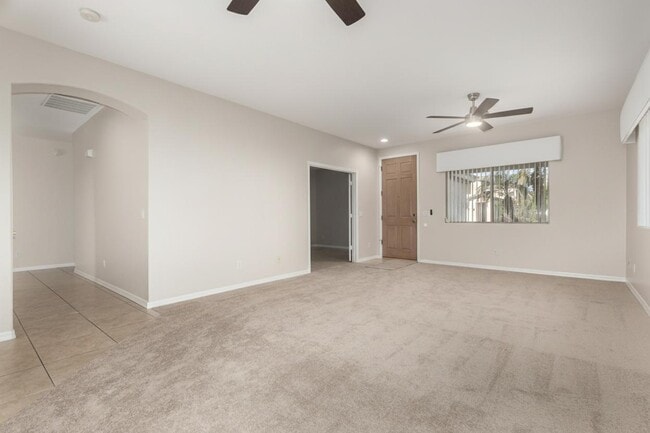 Building Photo - 14625 W Amelia Ave