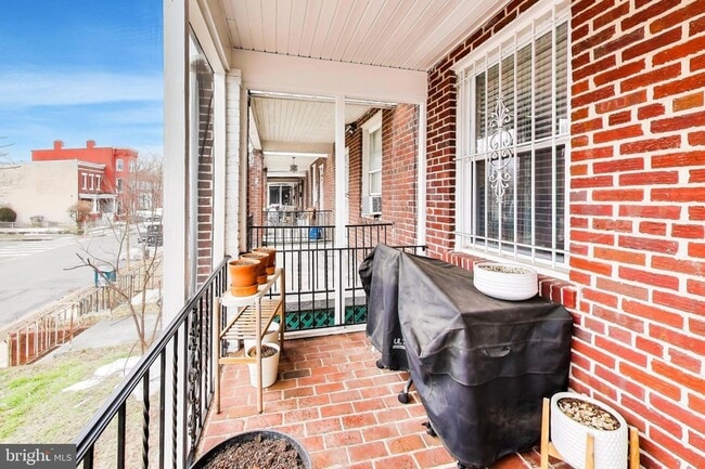 Building Photo - 1766 E Street NE Unit