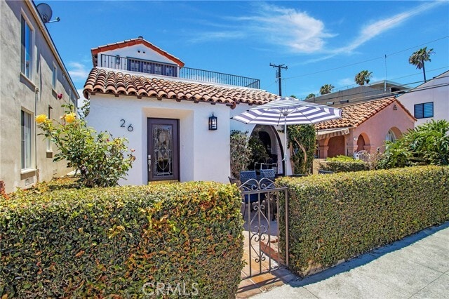 Building Photo - 26 La Verne Ave