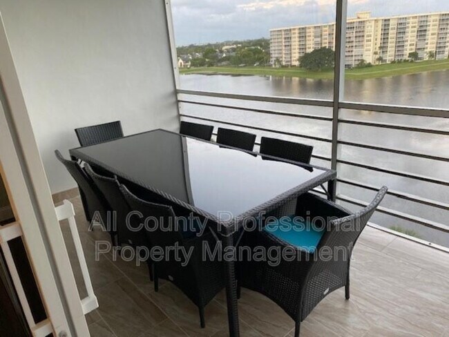 Building Photo - 3051 N Course Dr