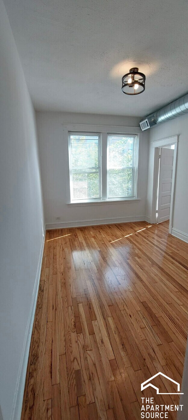Building Photo - 4058 W Hirsch St