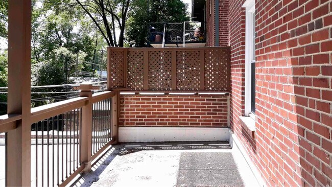 Building Photo - 1270 Boland Pl