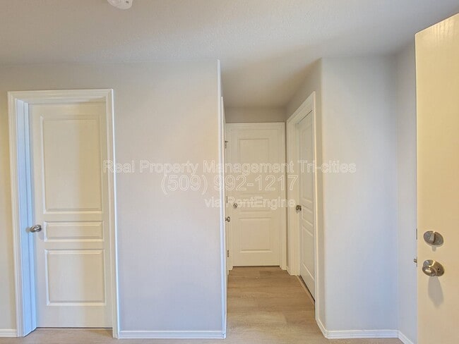 Building Photo - 6206 Maryhill Ln