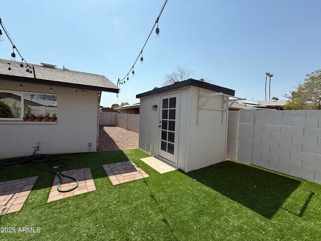 Building Photo - 4613 S Rita Ln