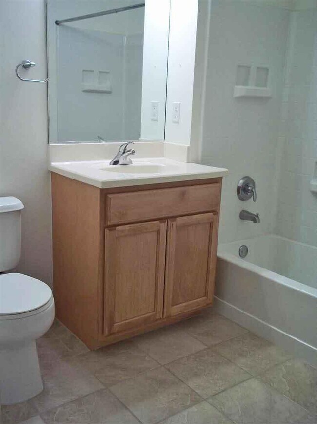 Building Photo - 111 N Ashley St