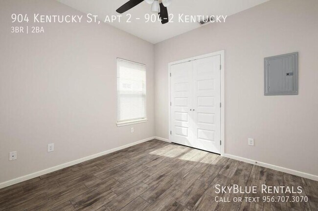 Building Photo - 904 Kentucky St