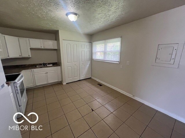 Building Photo - 8724 Montery Rd