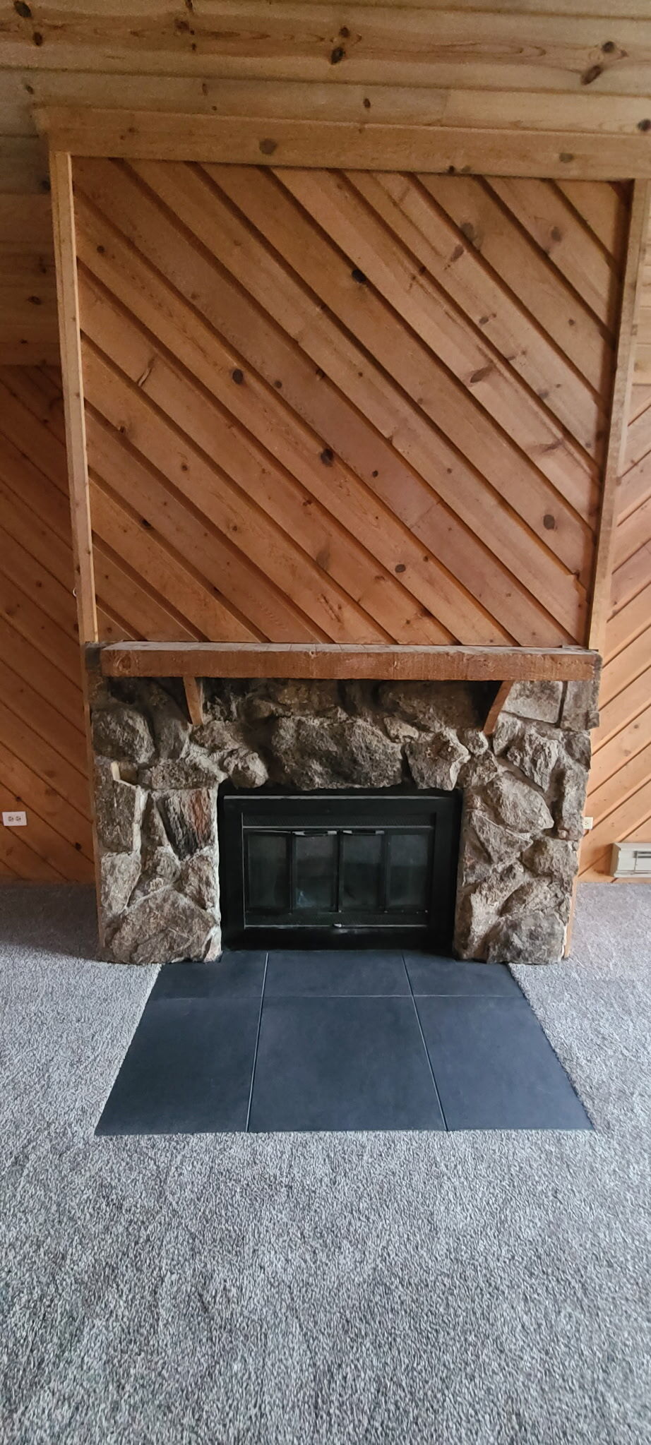 Gas Fireplace Great Room - 11 Sun Way