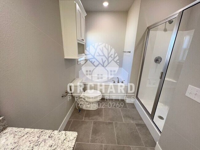 Building Photo - Tontitown- Single-Family Home- Spacious Ke...
