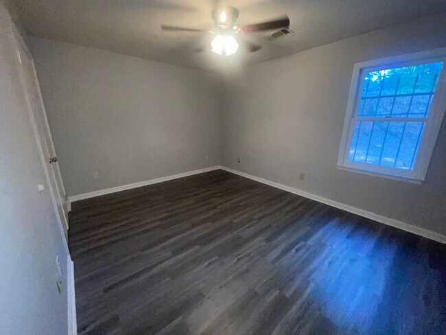 Building Photo - Renovated 3 Bedroom 2 Bath near Fort Moore