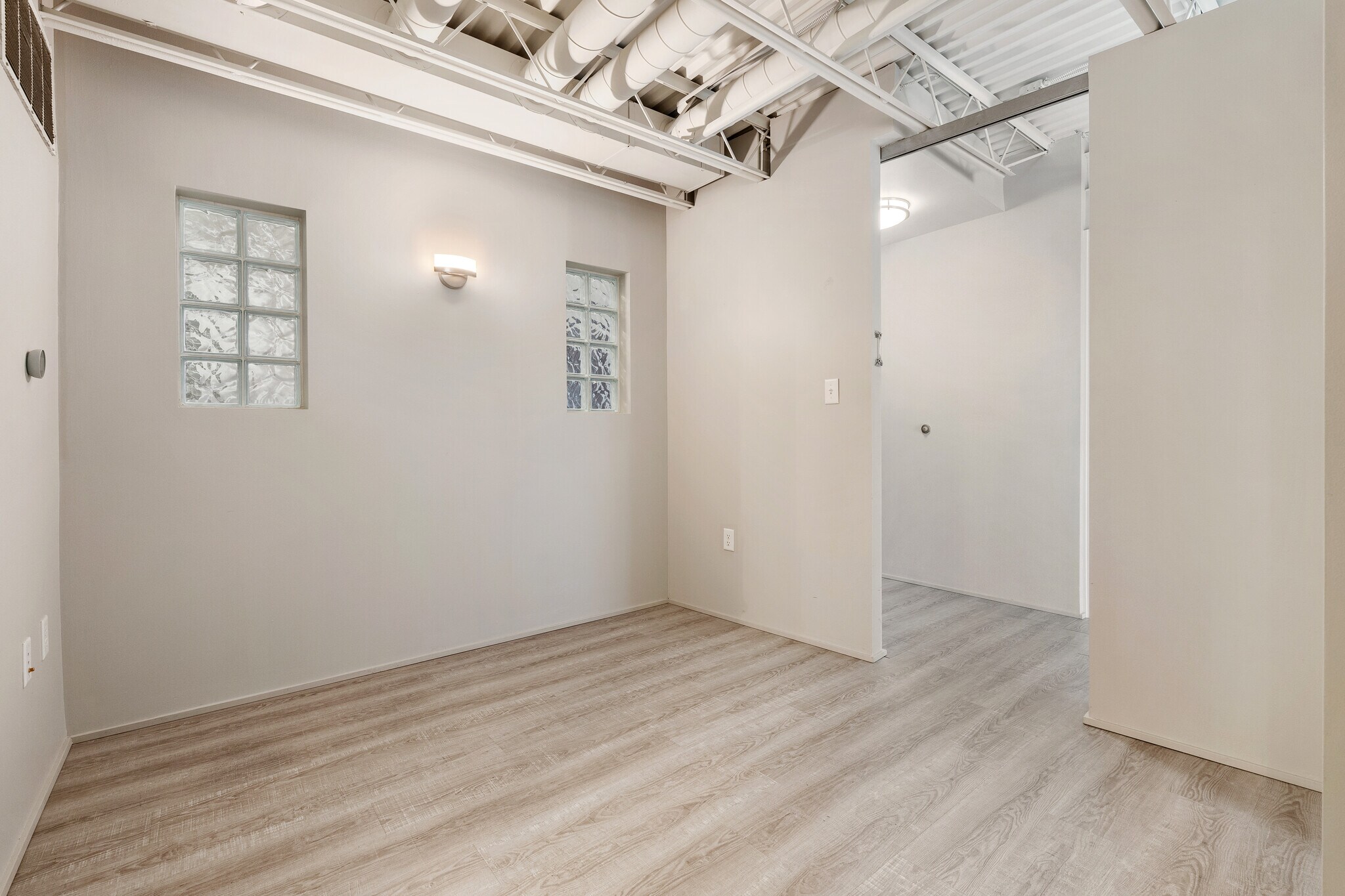 Building Photo - 367 Auden Ave