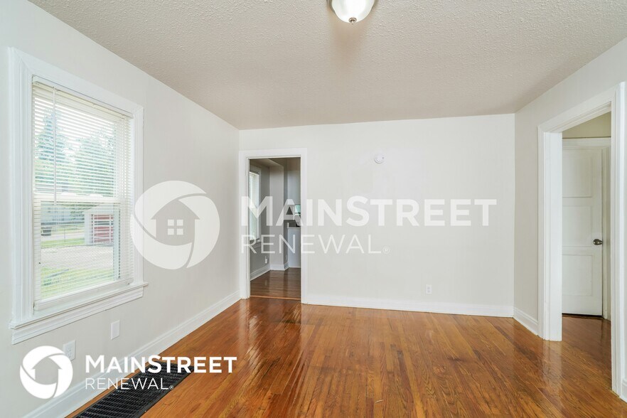 Building Photo - 2913 Narragansett Dr
